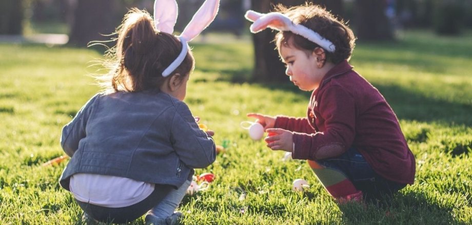 Eiersuche an Ostern Eiersuche an Ostern